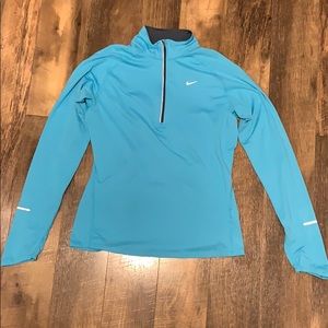 Nike dry fit pull over